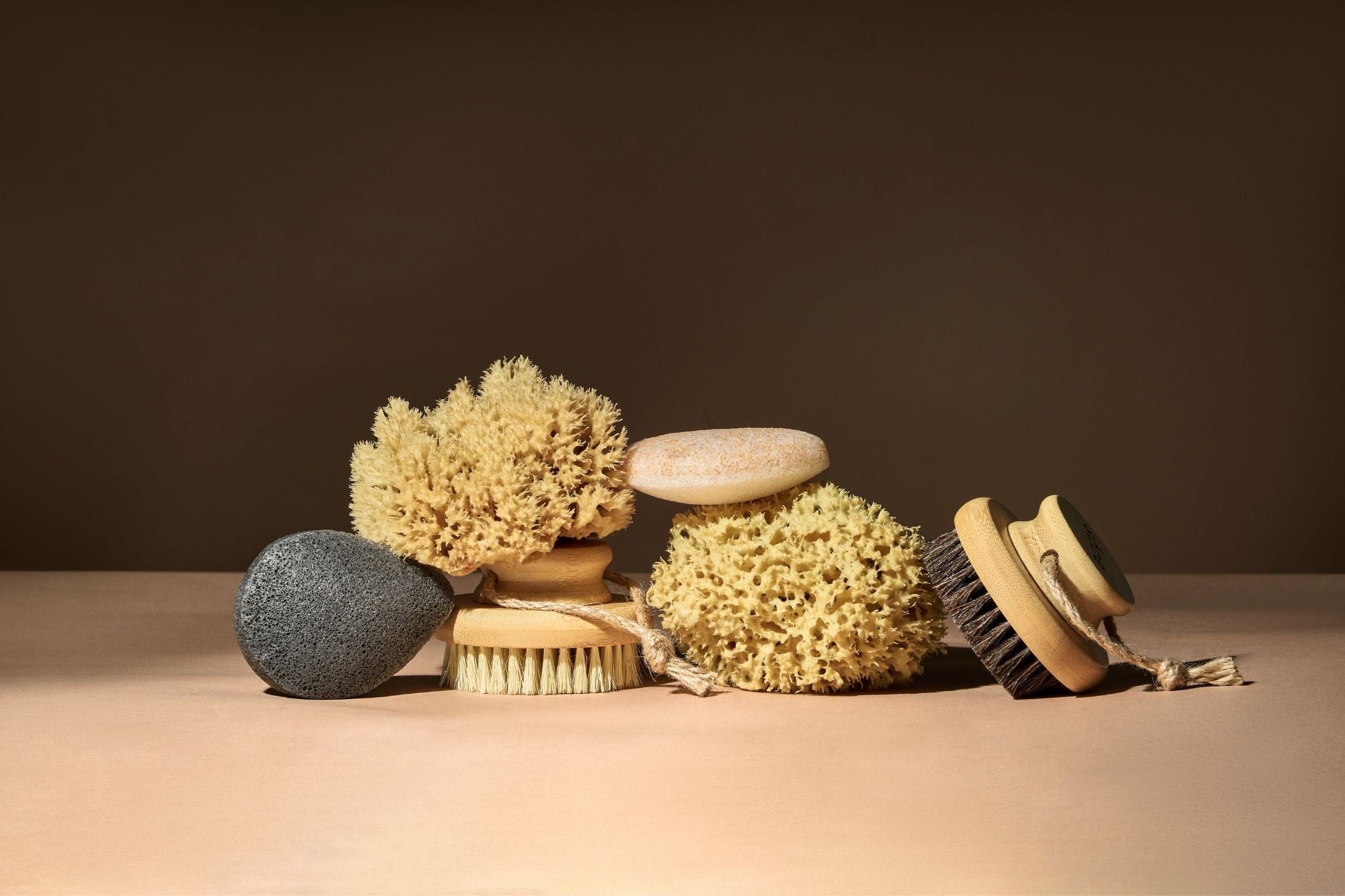 Natural Skincare Accessories – Brushes, Sponges & Tools
